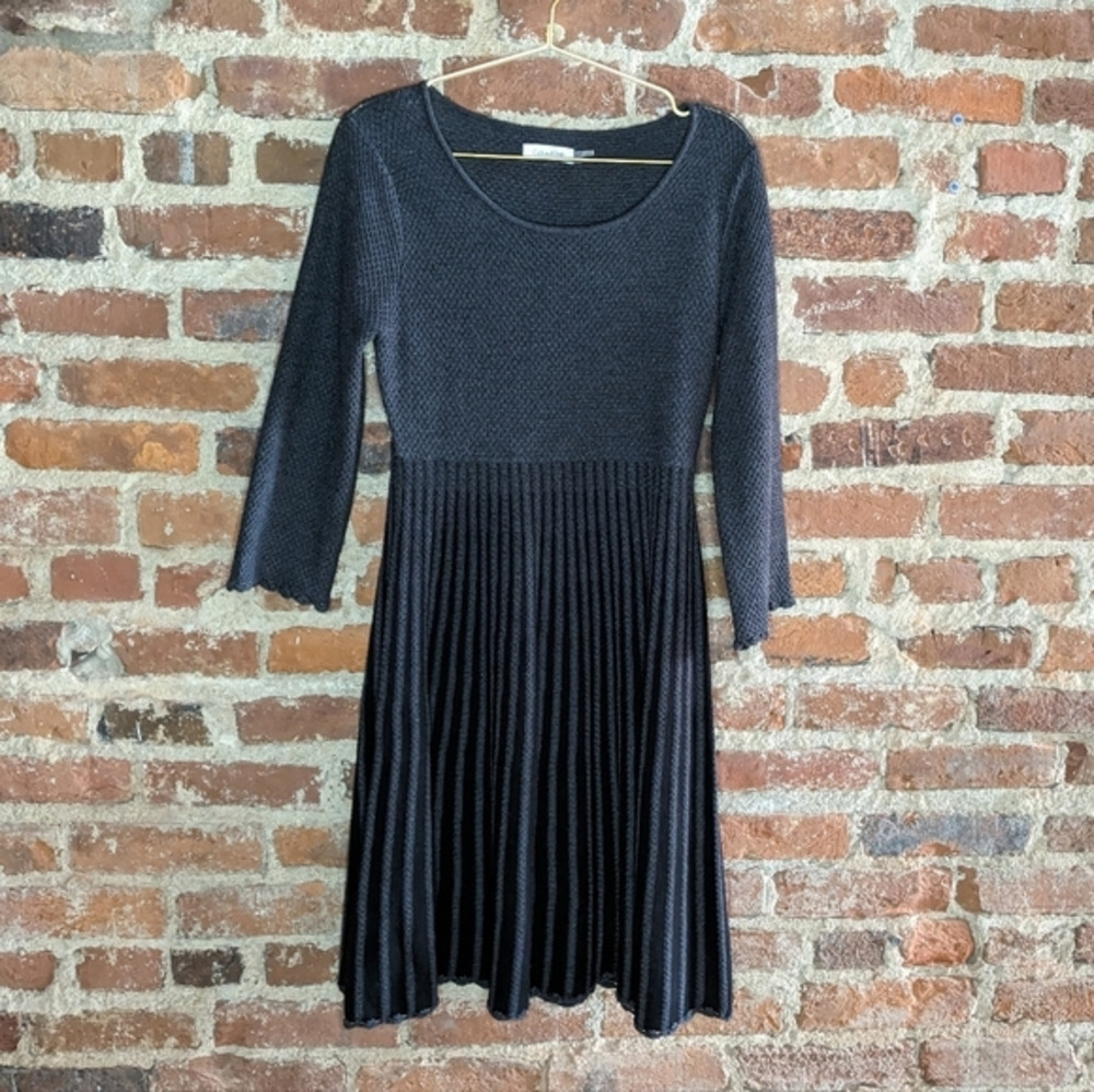 Calvin Klein Medium Gray Knit Sweater Dress w/ 3/4 Length Sleeves & Scallop Edge